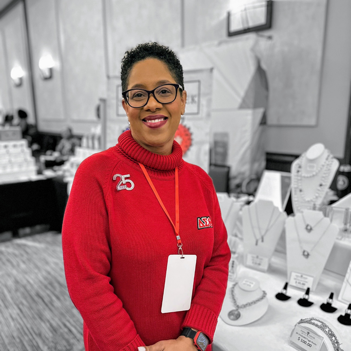 Delta Sigma Theta 25th ΔΣΘ Silver Anniversary Pin
