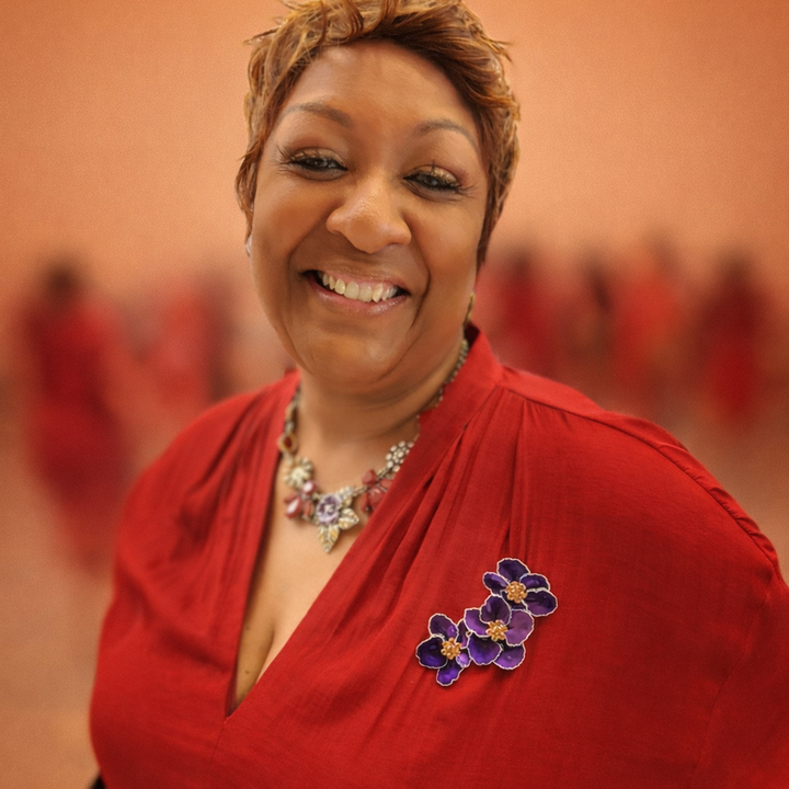 ΔΣΘ Purple Violets 'In Bloom' Brooch Pin